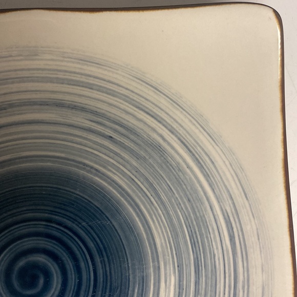 Euro Ceramics Inc Square Dinner Plates Set of Two 10.5”D - Picture 15 of 17